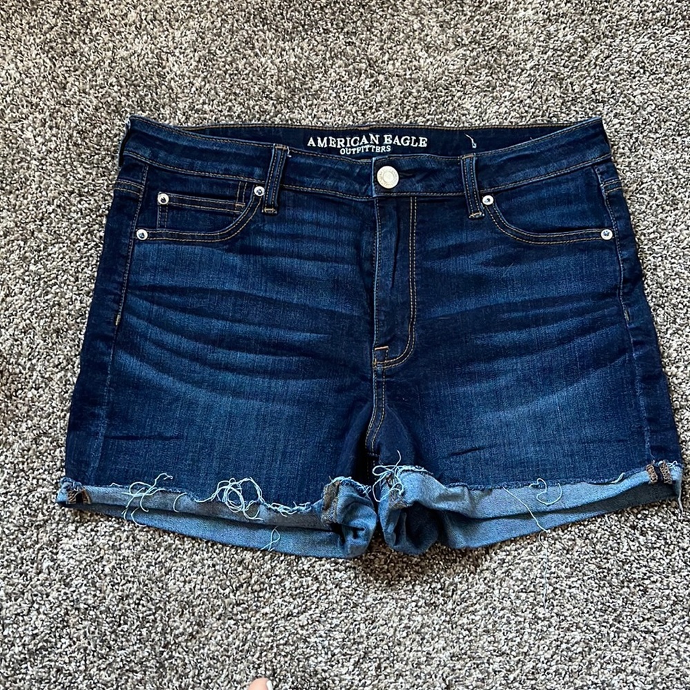 american eagle jean shorts size 14
